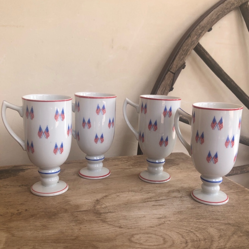 HERITAGE PRODUCTS PATRIOTIC USA AMERICAN/BETSY ROSS FLAGS MUGS Mid-Century 1960s